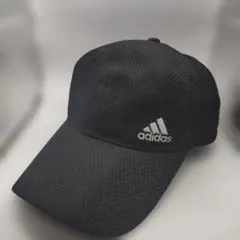 ◆4182 adidas　ロゴキャップ　ブラック　アジャスタ