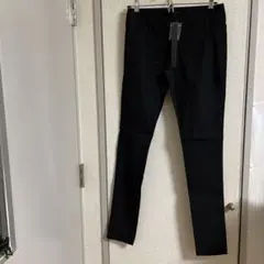 【最終値下げ】新品　ストレッチスリムパンツ　黒