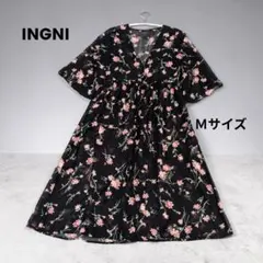 INGNI 花柄ワンピース 黒 フレア VネックＭ