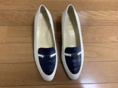 neue 90s バイカラー ローファー パンプスのサムネイル