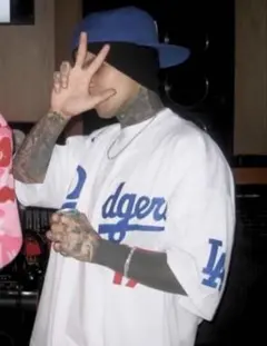 Item thumbnail for item f3f7f590-7bef-4a33-8693-a0dd9cfbe2c0