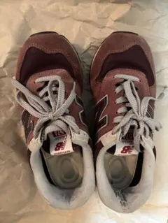 New Balance 574 バーガンディ/グレー スニーカー