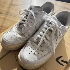 Nike Air Force 1 ホワイトスニーカー