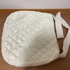 アイボリー キルティング ショルダーバッグ