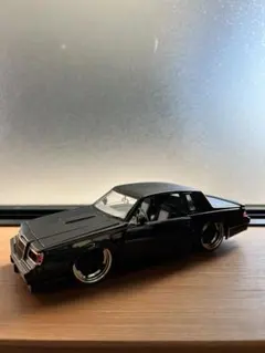 DUBCITY 1/24 1987BUICK GRANDNATIONALミニカー