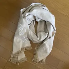 GUESS ベージュ マフラー フリンジ付き