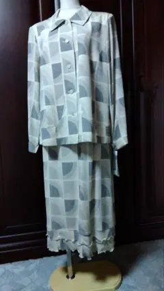 丹後ちりめん　スーツ　絹