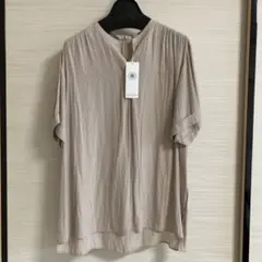 J.PRESSベージュ 半袖 Vネック ドット柄 シャツ Mサイズのサムネイル