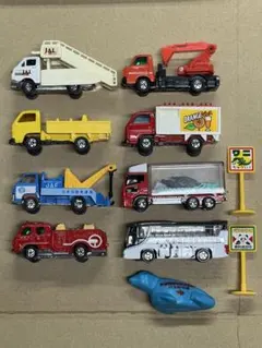 トミカ　はたらく車ほか　日本製ほか　まとめ売り