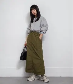ドロストギャザーカーゴスカート　カーキのサムネイル