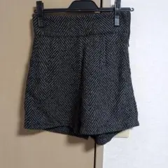 ショートパンツ M
