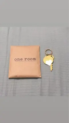 back number one room キーホルダー2個 - メルカリ