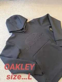 オークリー　メンズ　立体ロゴ　プルオーバー　パーカー　黒　L