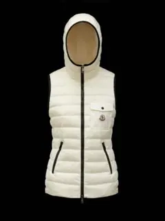 ☆*☆様 値下げしました★MONCLER ホワイト ダウンベスト　レディース