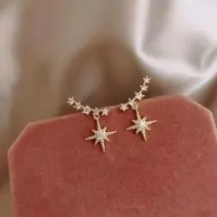 No164 揺れる スター ピアス［ゴールド］金属アレルギー対応 高品質