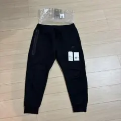Nike ブラック ジョガーパンツ　テックフリース