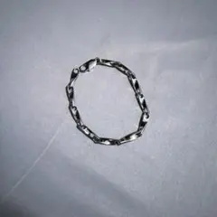 ぽ*ん様 here's RENEE SWIRL LINE NECKLACE - メルカリ
