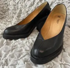 MAISON EUREKA 36 黒 ブラック　本革　パンプス　Vカットのサムネイル