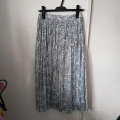 エニィスィス　花柄スカート　ブルー訳あり