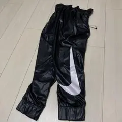 ナイキ　Lサイズ　ウインドパンツ スウッシュ パンツ