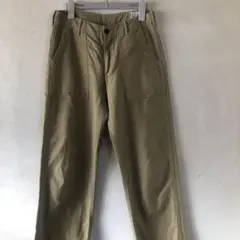 オリーブ ワークパンツ