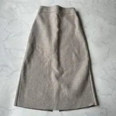 在庫処分❗️lawgy タイトロングスカート ベージュ ウール混　シンプルのサムネイル