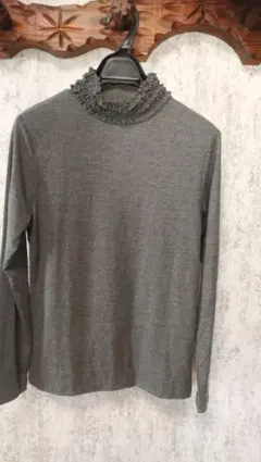 未使用タグ付 長袖ハイネックカットソー　インナー フリル M ダークグレー