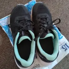 asics レーザービーム スニーカー 24.0 cm