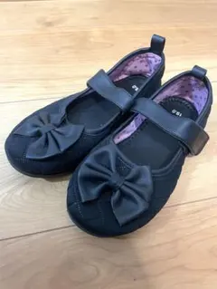 子供用フォーマルシューズ　19センチ　西松屋　ストラップ　リボン