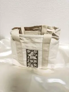 花刺繍ポケット付き ナチュラルミニトートバッグ 仕切り付き