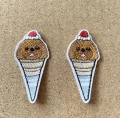 トイプードル　刺繍　アイロンワッペン　２枚セット　犬　新品