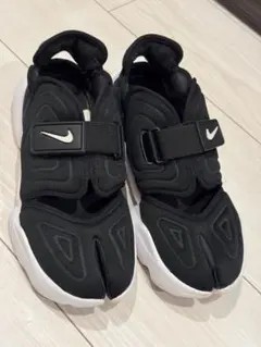 Nike アクアリフト　スニーカー 24cm