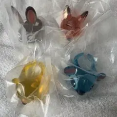 ディズニー　ファッションリング ロイヤルクリア　ガチャガチャ　カプセルトイ