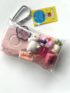 ガチャ詰めポーチ　モフサンド　mofusand マリークワント