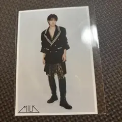 M!LK 山中柔太朗 topazソロジャケット サイン - メルカリ