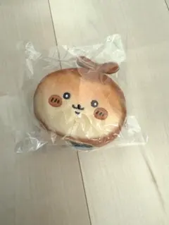 ちいかわベーカリー パンみたいなもちもちマスコット①（カブトムシ）