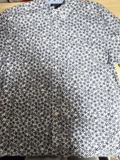 TOMMY HILFIGER 花柄 半袖シャツ ボタンダウン 白 / ネイビー