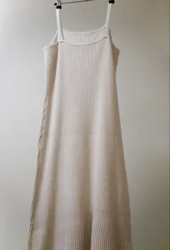 アイボリー ノースリーブ ロングニットワンピース