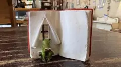 Item thumbnail for item dd19bb87-64be-4557-a6e4-0e427bfe2034