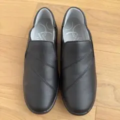 【新品未使用】pansy パンジー　スリッポン　軽量シューズ 黒　24センチ