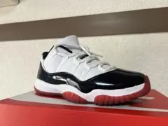NIKE AIR JORDAN 11 LOW ホワイト ブラック レッドのサムネイル
