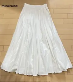 美品／mizuiroind ミズイロインド　ボリュームフレアスカート　ギャザーのサムネイル