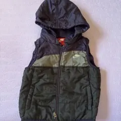 Nike フード付きダウンベスト 90サイズ