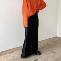 【美品】wee9s サテンマーメイドスカート　LONG
