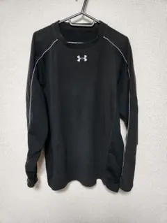 Under Armour ブラック長袖カットソー