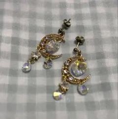三日月形ゴールドピアス クリスタル装飾 月・星