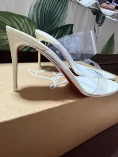 Christian Louboutin クリアサンダル 38.5のサムネイル