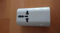 YAZAWA　プラグが変形！世界中で使えるUSB充電付きタップ