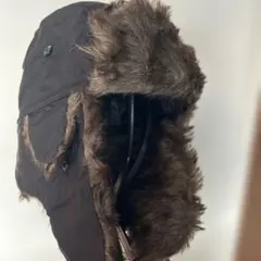黒いファー付きフライトキャップ　寒さ対策
