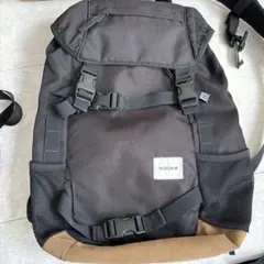 NIXON ブラックリュックのサムネイル